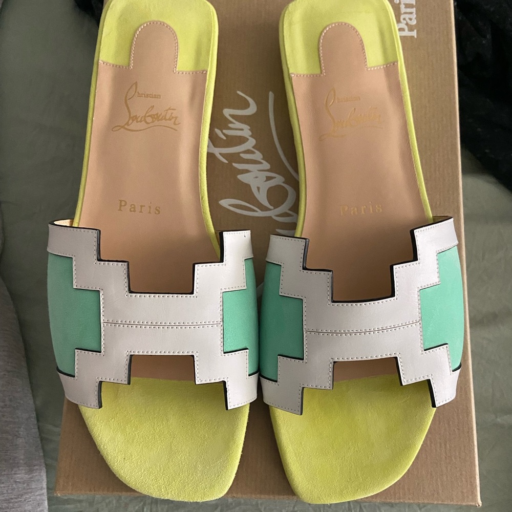 BRAND NEW Christian Louboutin Sandals